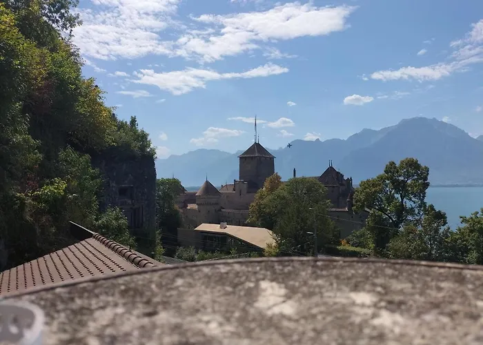 Castle View 公寓式酒店 *